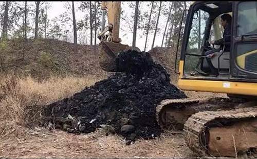 山東東營(yíng)市20萬(wàn)方危廢固廢非法填埋問題 虛假整改竟成正面典型